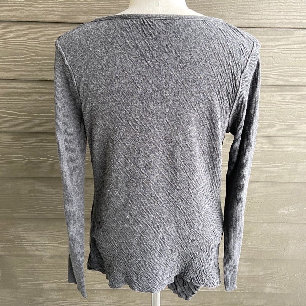 Simply Vera Ruffled High Low Sweater - Picture 4 of 5